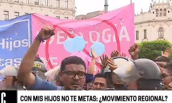 cuarto-poder-mis-hijos-no-te-metas-quienes-estan-detras-colectivo-y-cuales-son-sus-fines-noticia-diario el diverso