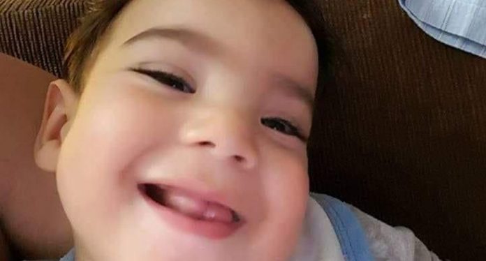 Pareja-gay-adopta-a-menor-con-parálisis-facial-Homosensual-diario el diverso.jpg