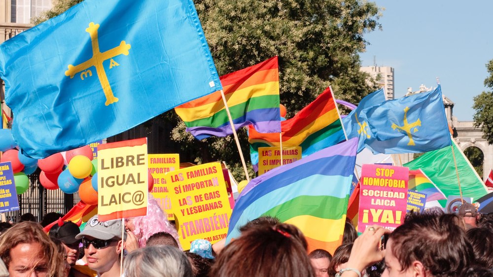 significado-de-la-fiesta-del-orgullo-gay.jpg