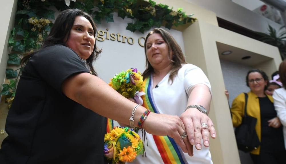 Pamela Troya luego del show del matrimonio igualitrio se divorcian en Ecuador